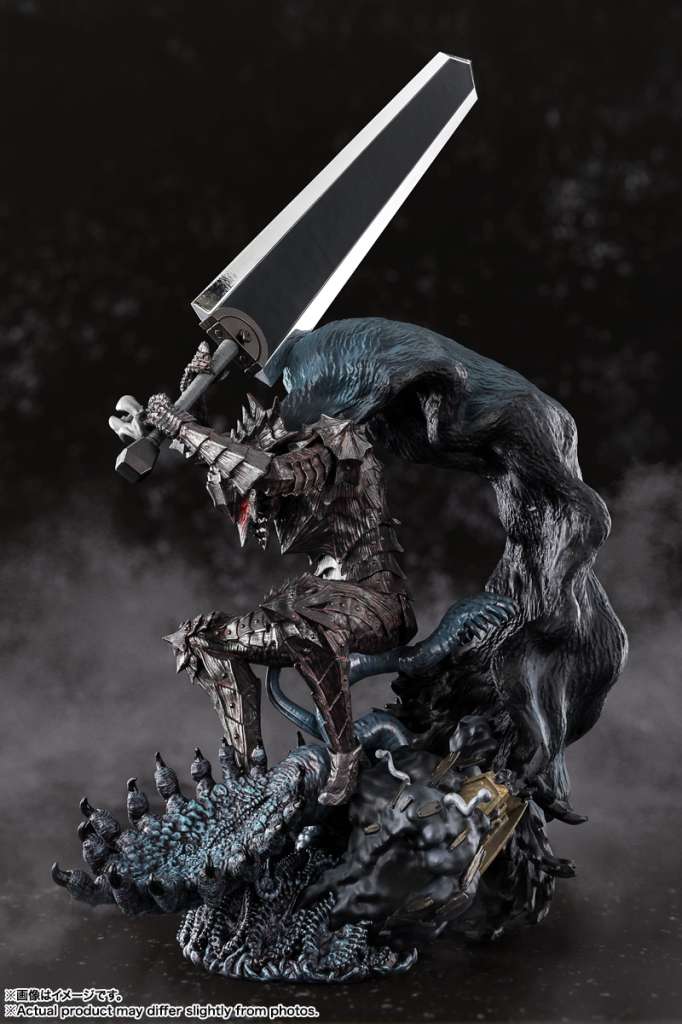 Berserk   Figuarts   Zero   Touche   Metallique   -   Guts   (Berserker   Armor)