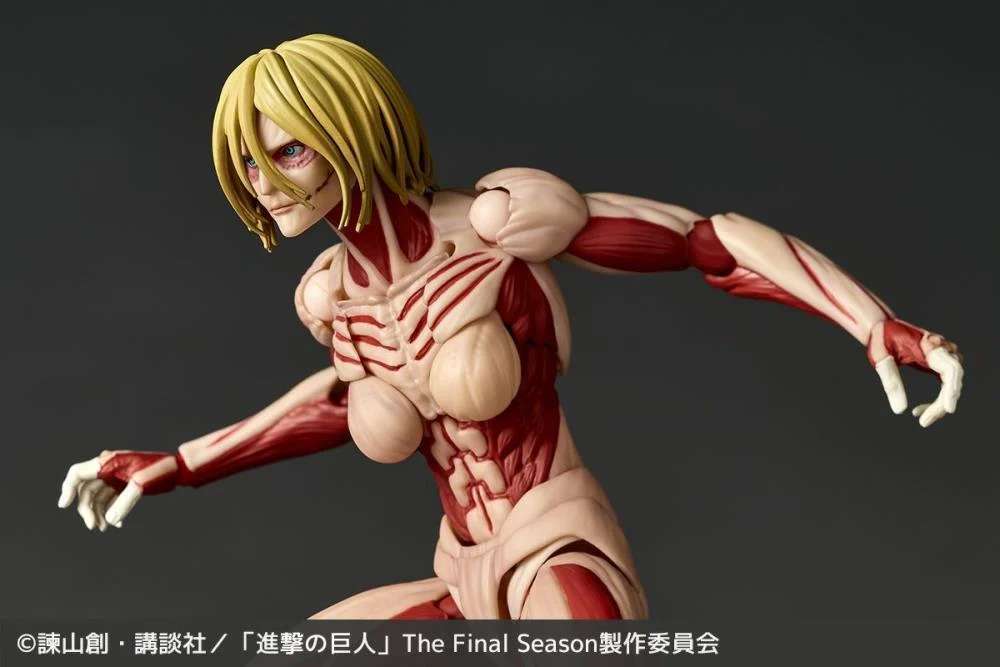 Revoltech A.Y. Attack On Titan Female Titan (Re-Run) Af
