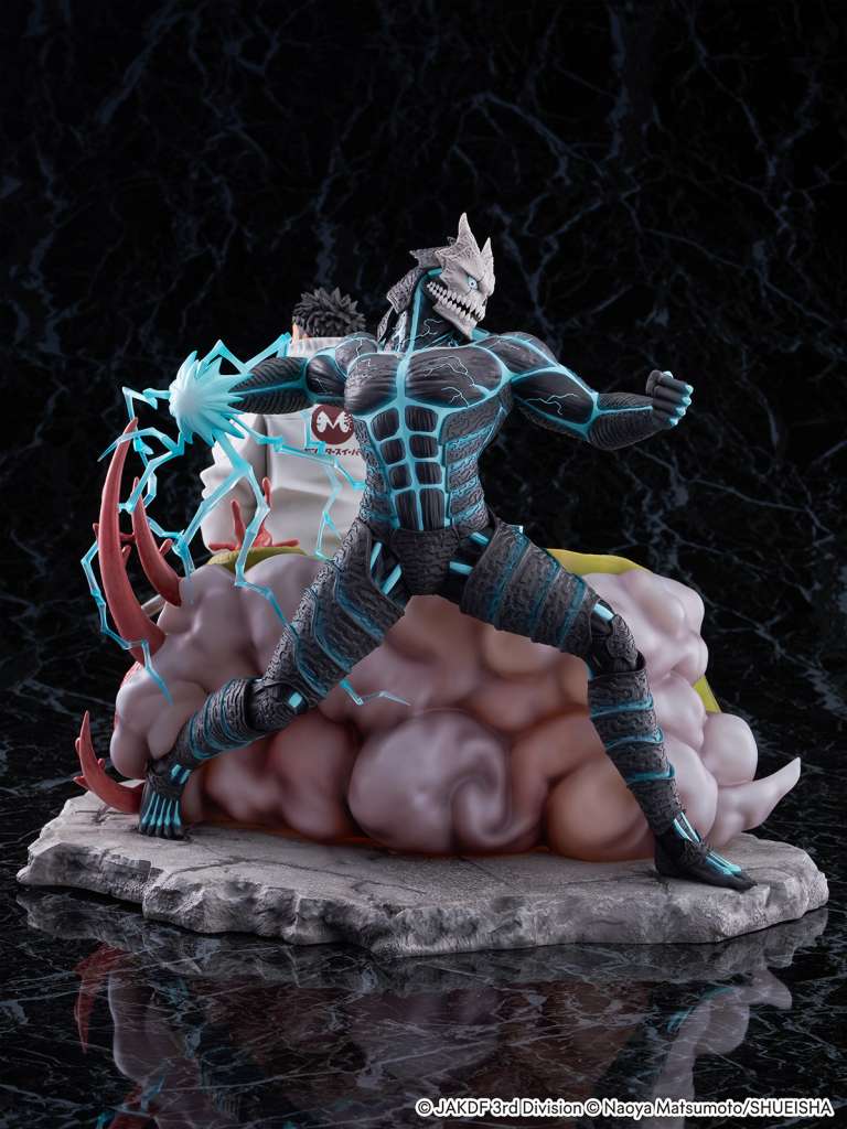 Kaiju No. 8 And Kafka Hibino 1/7 Statue