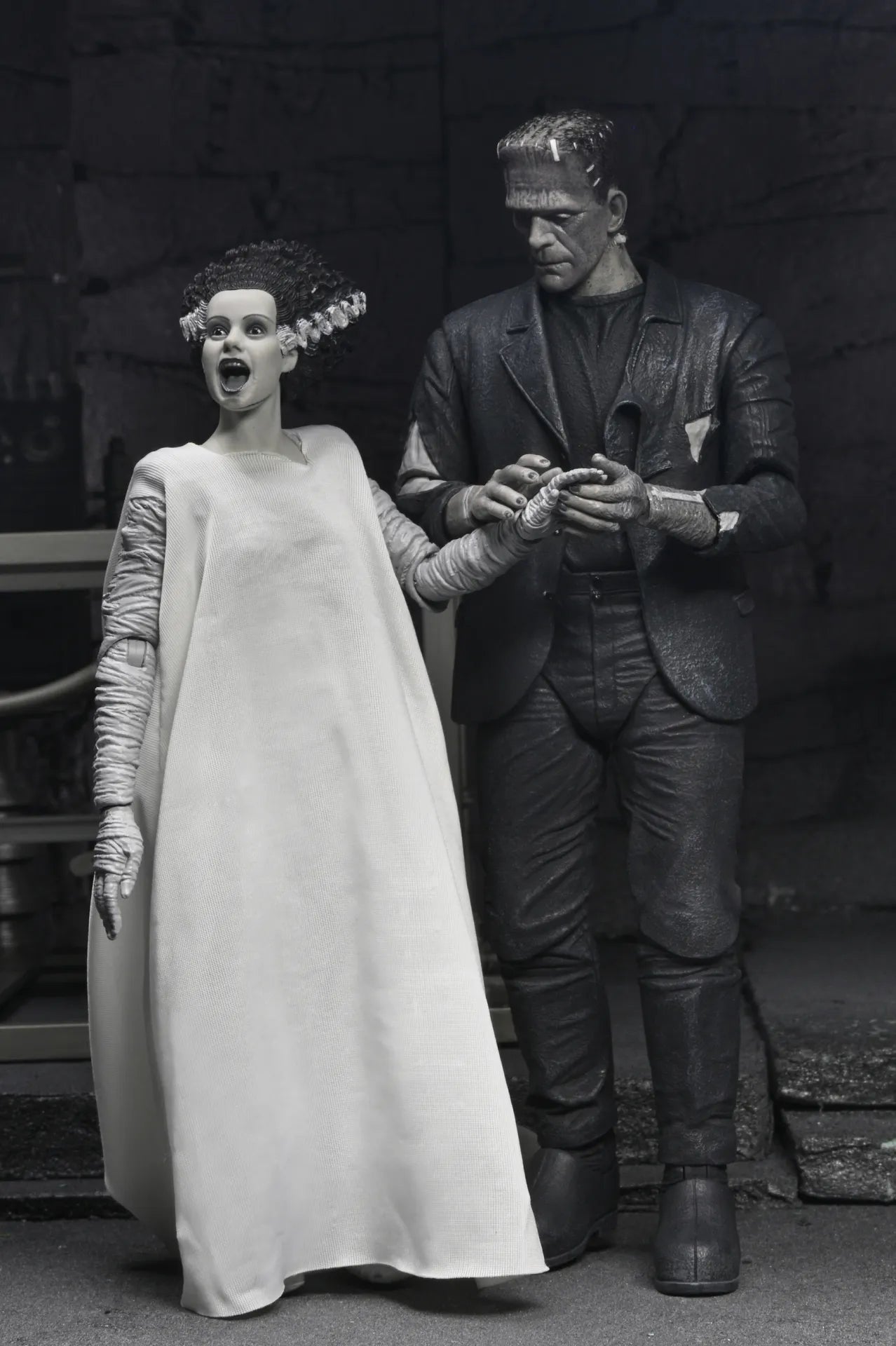 Universal Monsters Bride Of Frankenstein 90th Monster & His Mate B&w 2pack