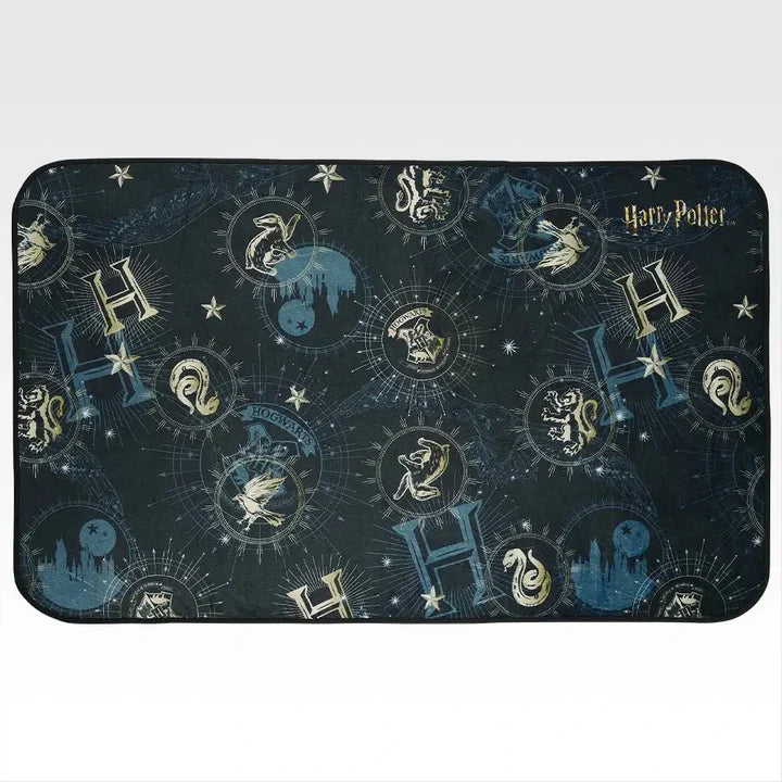 Ichiban Kuji Harry Potter Magical Holiday - A Prize Hogwarts Cloak Blanket