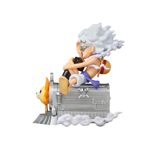 One Piece World Collectible Figure Premium - Mugiwara Store All Aboard! Monkey D. Luffy Gear 5