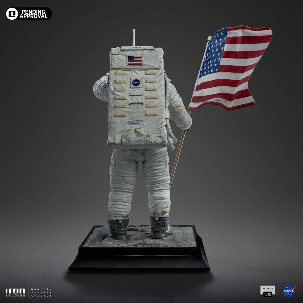 Apollo 11 Astronaut 1/10 Statue