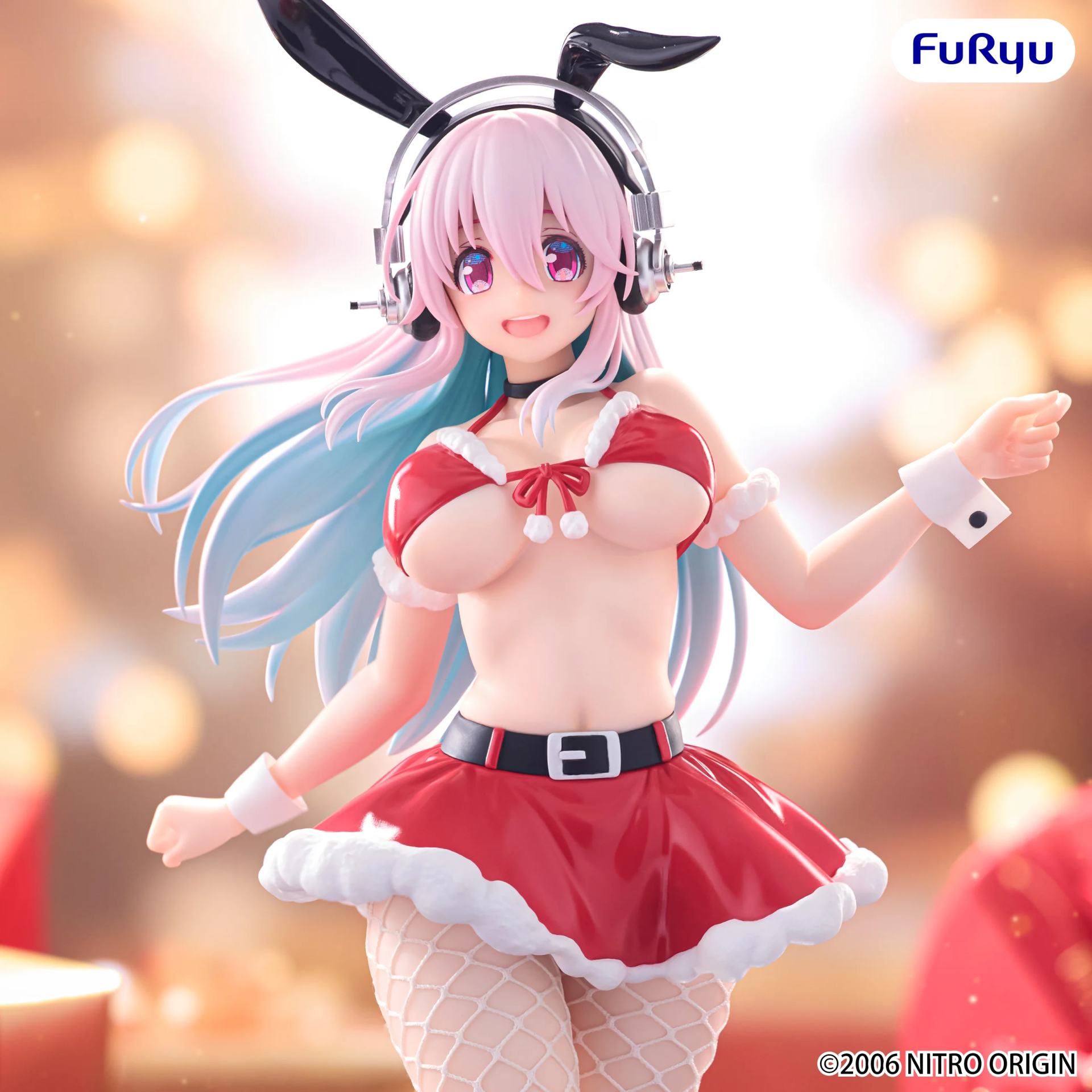 Super Sonico Santa Bicute Bunnies Figure