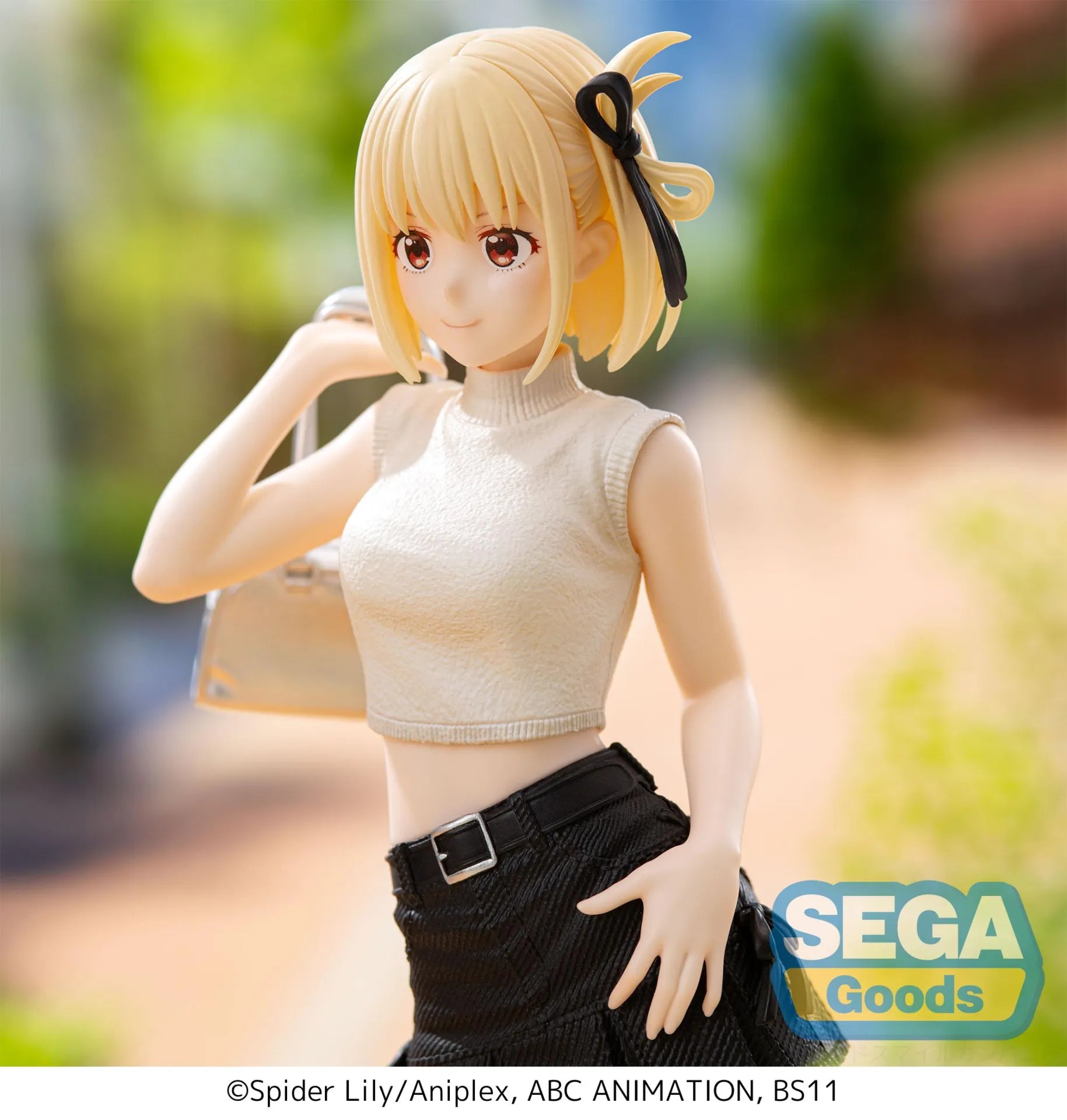 Lycoris Recoil Chisato Nishikigi Street Snap High Premium Figure