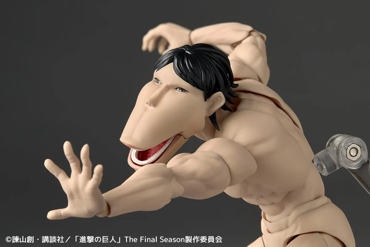 Revoltech Amazing Yamaguchi Attack On Titan Cart Titan Action Figure