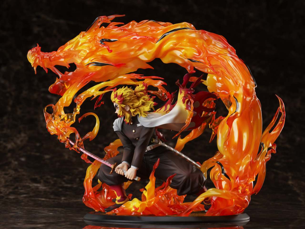 Demon Slayer Kyojuro 1/8 Figure