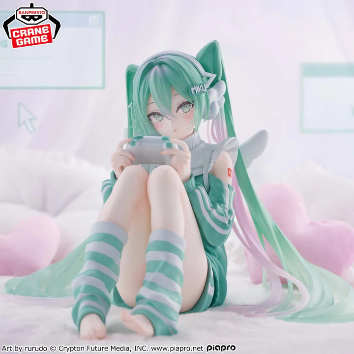 Hatsune   Miku   Holiday   Memories   Figure   -   Hatsune   Miku   Game   Ver.