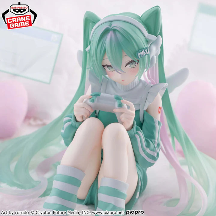 Hatsune   Miku   Holiday   Memories   Figure   -   Hatsune   Miku   Game   Ver.