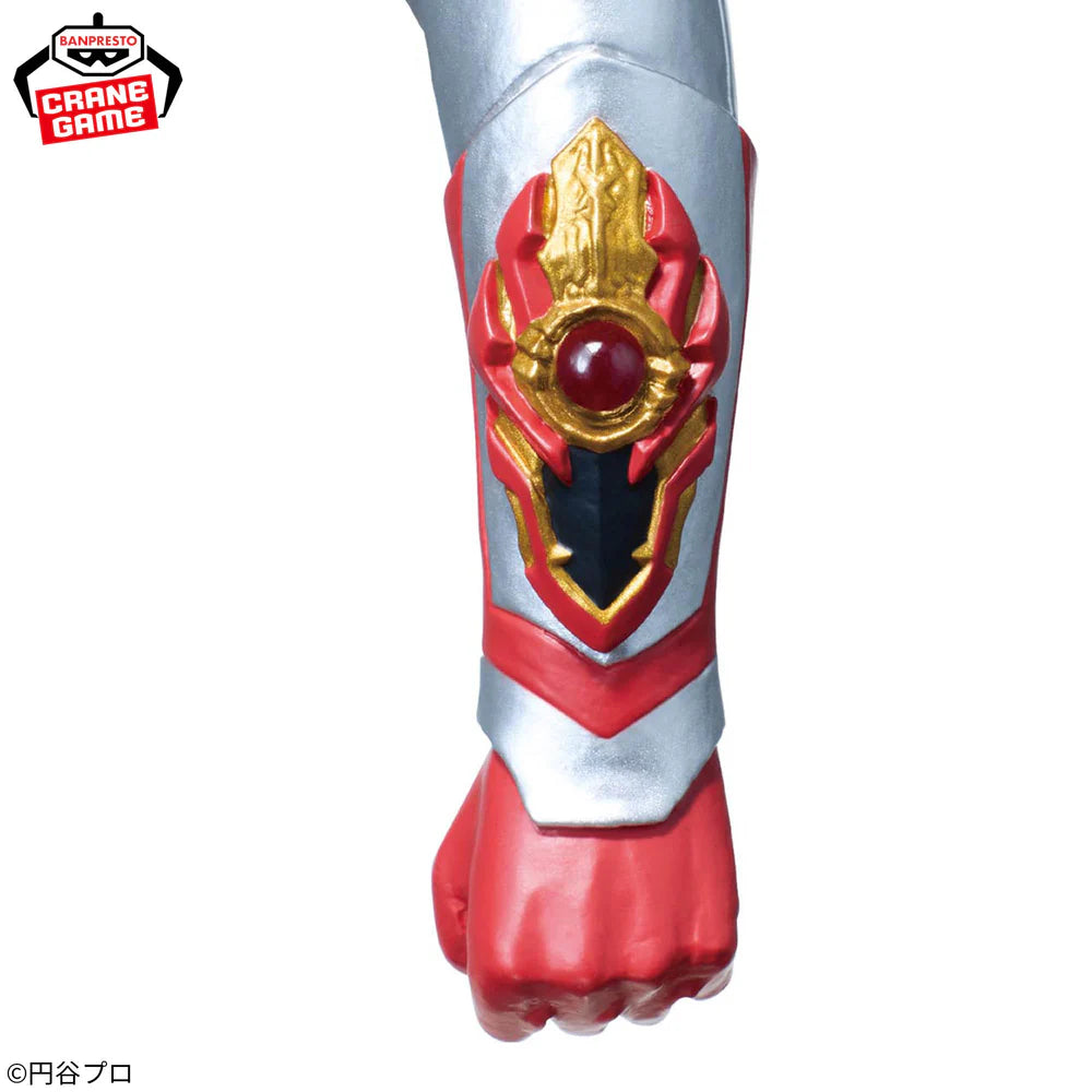 Ultraman   Mebius   Heroic   Statue   –   Ultraman   Mebius   Burning   Brave